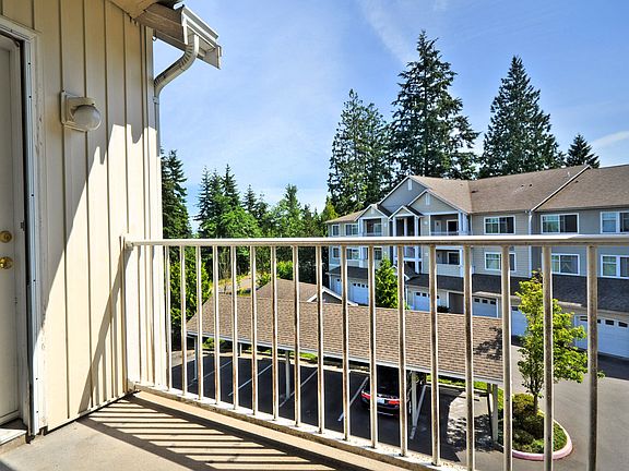 5th image of 14714 Admiralty Way APT A320