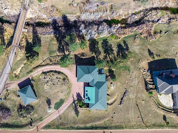 2nd image of 655 Kiowa Rd