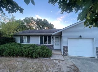 6770-6772 Pleasantview St NE, Rockford, MI 49341