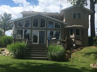 1055 Lane 280 Hamilton Lk, Hamilton, IN 46742