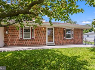 1739 Grove St, Hummelstown, PA 17036
