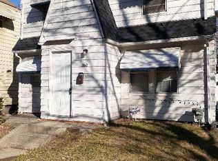360 Pinecrest Dr, Ferndale, MI