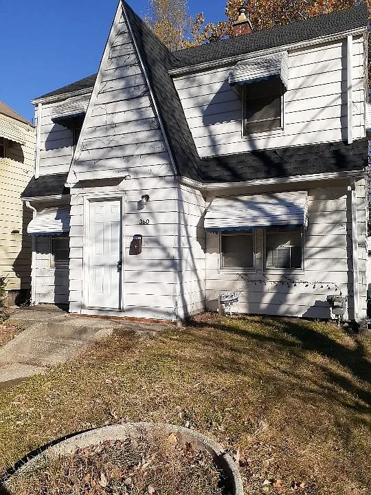 360 Pinecrest Dr photo 1