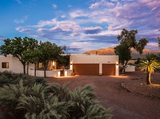 840 Alamos Rd, Corrales, NM 87048