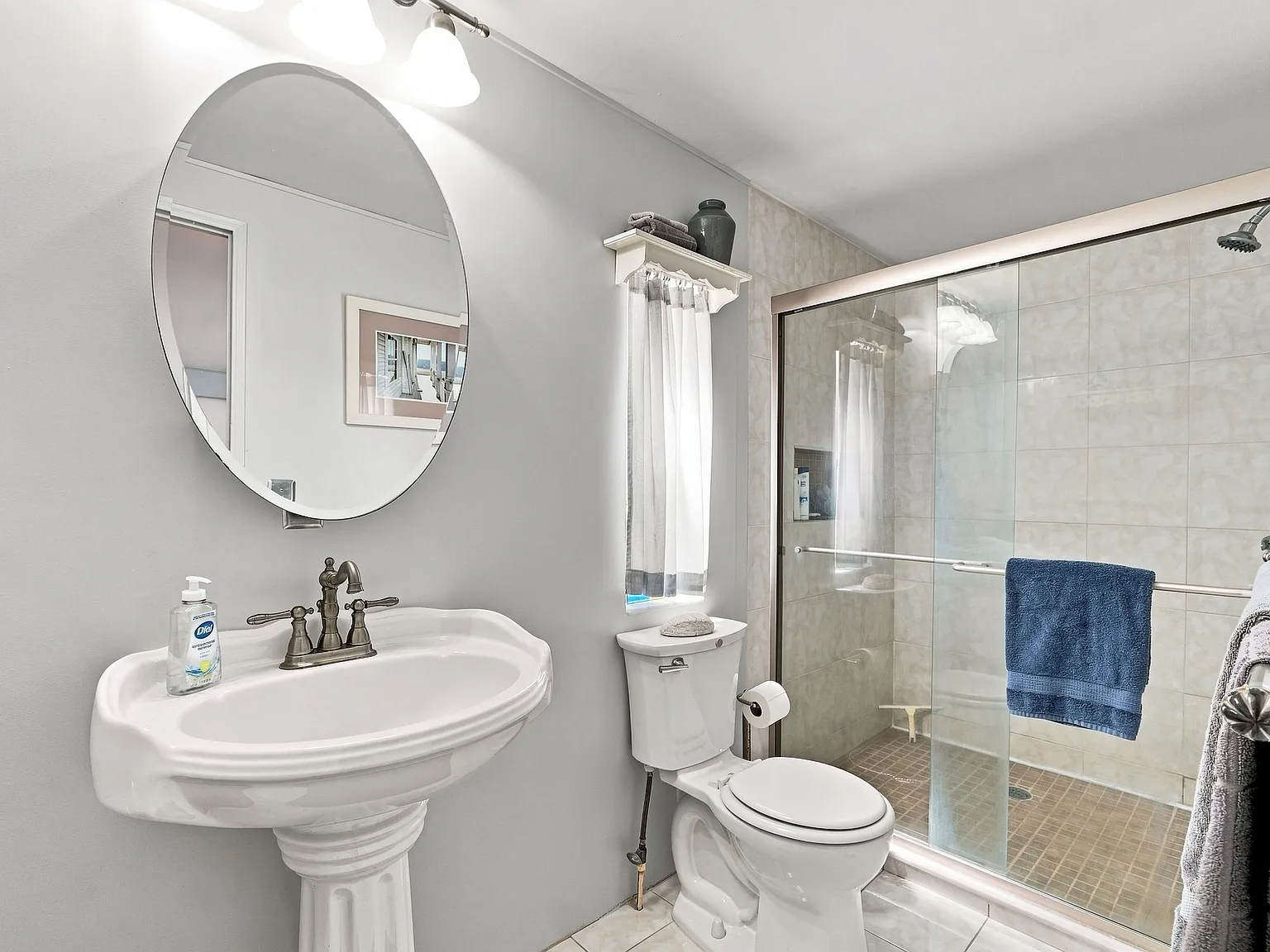 2 bed, 1248 sqft, $2,000 — Photo 3