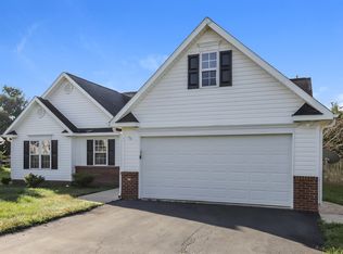 5420 Bridgegate Dr, Winston Salem, NC 27106