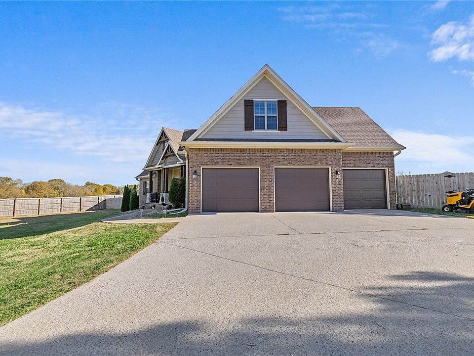 951 NW Pautsky Ave, Bentonville, AR 72713 MLS 1260163 Zillow