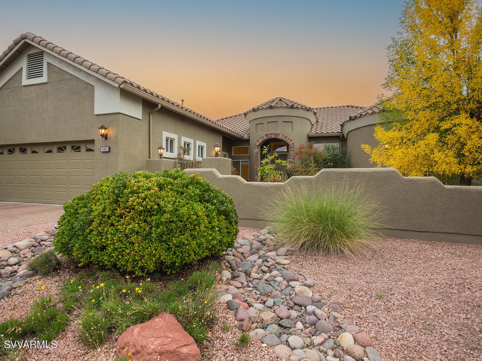 5895 E La Privada Dr