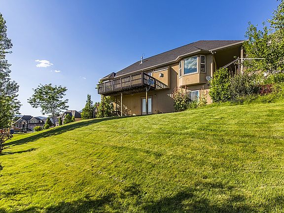 4th image of 8965 N Pine Hollow Dr