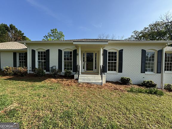 3rd image of 1281 Lavista Rd