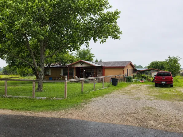 142 Hill Rd, Ferris, TX 75125