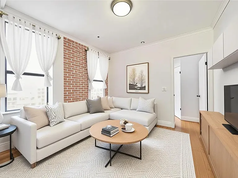 211 Avenue A #29 — Photo 1