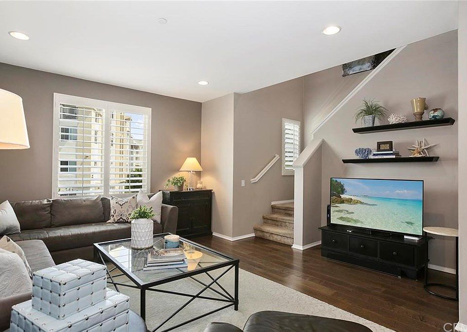 1st image of 13123 Park Pl Unit 103