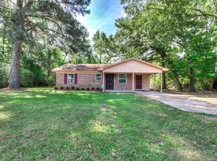 2147 Pine Hill Rd, Shreveport, LA 71107