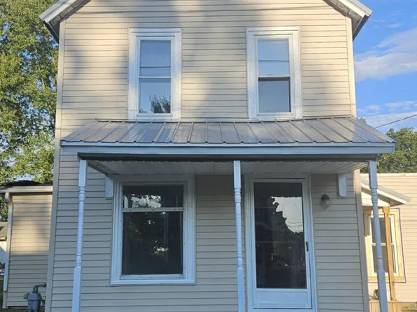 15 Oak St, Shelby, OH 44875