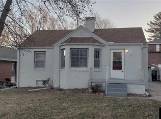 637 N 48th St, Omaha, NE 68132