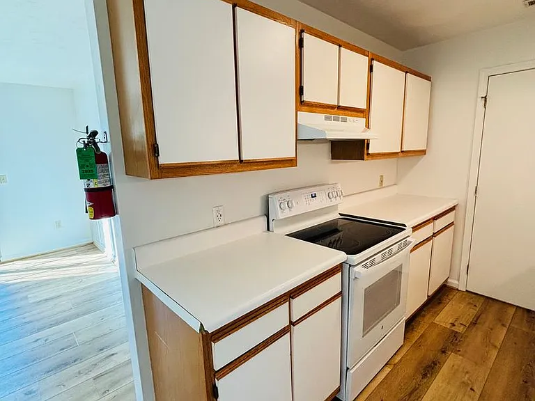 927AB - 410 Houston St. - DM — Photo 40