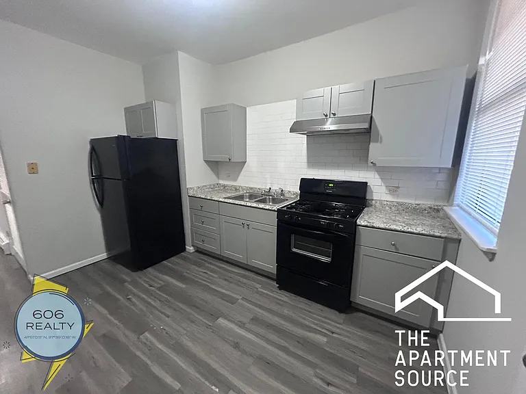 368 E 59th St #1 — Photo 1