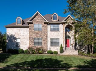 1000 Redwood Way, Hendersonville, TN 37075