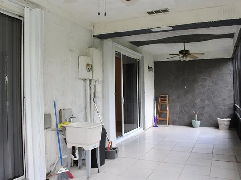 7705 Forest Green Ln — Photo 8