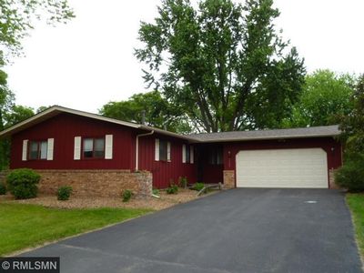 7920 Brunswick Ct N, Brooklyn Park, MN, 55443