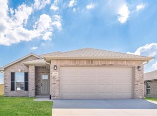 1719 Farmer St, Pea Ridge, AR 72751