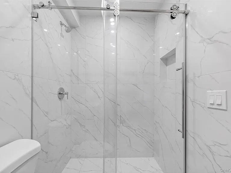 99 Main St #2D — Photo 8