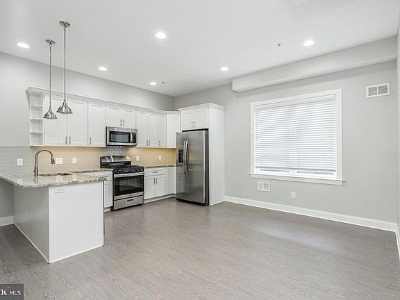 3rd image of 1845-47 N 6th St #B1