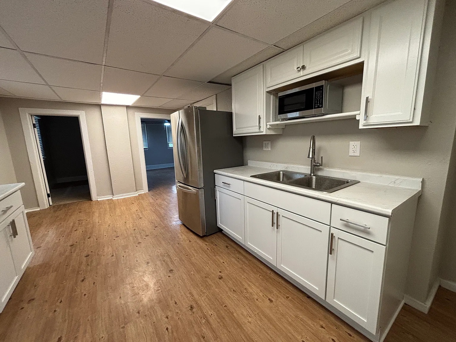 2 bed, 800 sqft, $1,300 — Photo 4