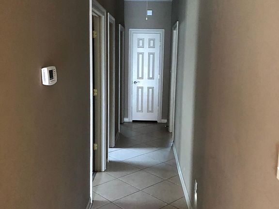 5th image of 6450 Surrey Ln