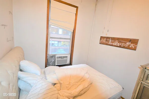 Rented by Corcoran | media 18