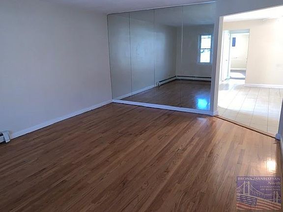 3rd image of 2305 Matthews Ave