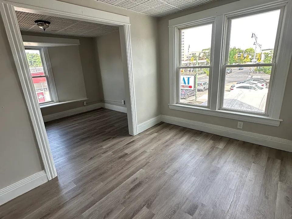 970 S Clinton Ave #1