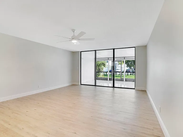 4373 Trevi Ct — Photo 7