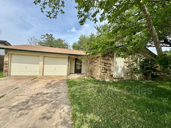 338 Beatty Dr, Grand Prairie, TX 75052