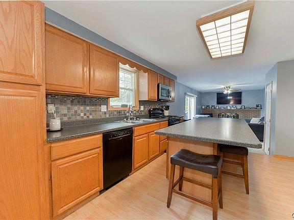 5th image of 5399 Amalfi Dr