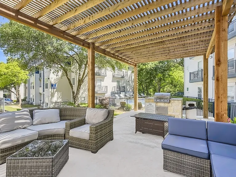 Rise Highland Park — Photo 119