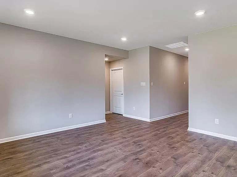 116 Southern Oak Dr — Photo 4