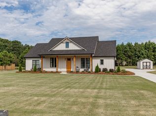 105 Tim Ln, Winterville, GA 30683