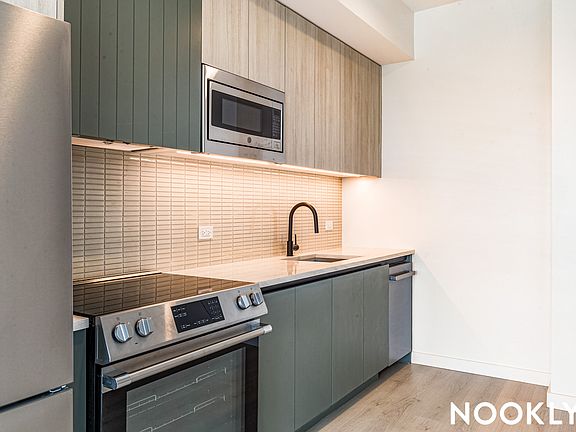 2nd image of 138 Bruckner Blvd #258