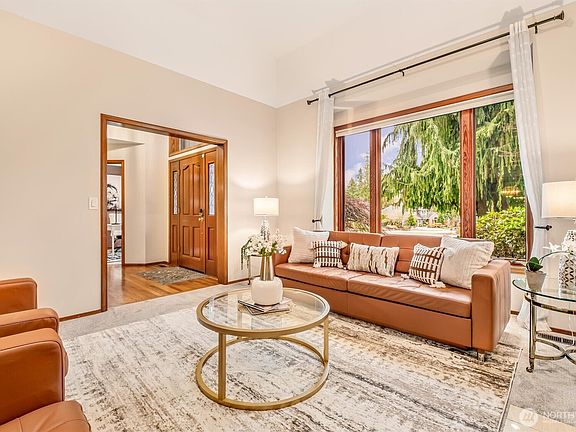 5th image of 3029 187th Place SE