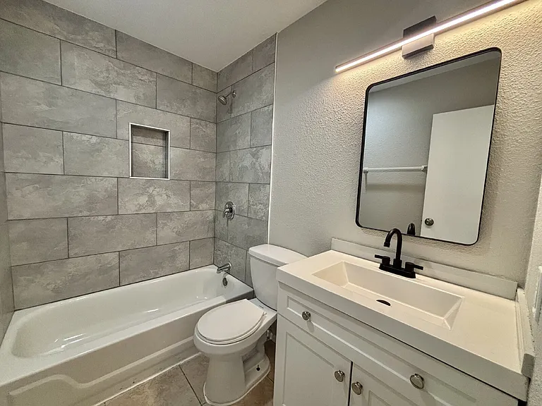 3350 Cambridge St #4 — Photo 1