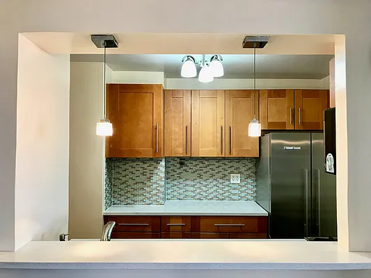 Rented by R New York | media 9