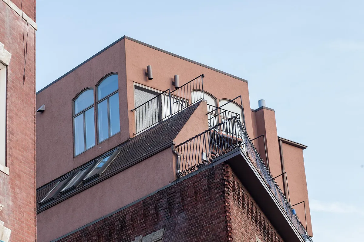 Building Photo - 21 Snow Hill St #PENTHOUSE