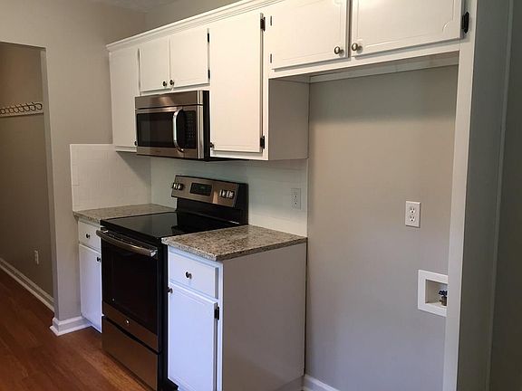 4th image of 6304 Mitchell Creek Dr