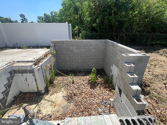 4th image of 76 Sand Piper Dr