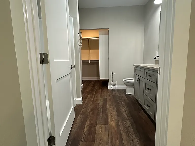 1012 Royal Summit Dr — Photo 9