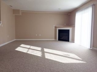 90 Brook View Dr, North Kingstown, RI 02852