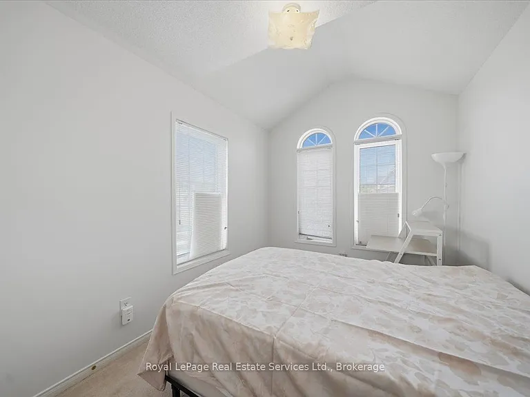 2395 Woodstock Trl — Photo 32