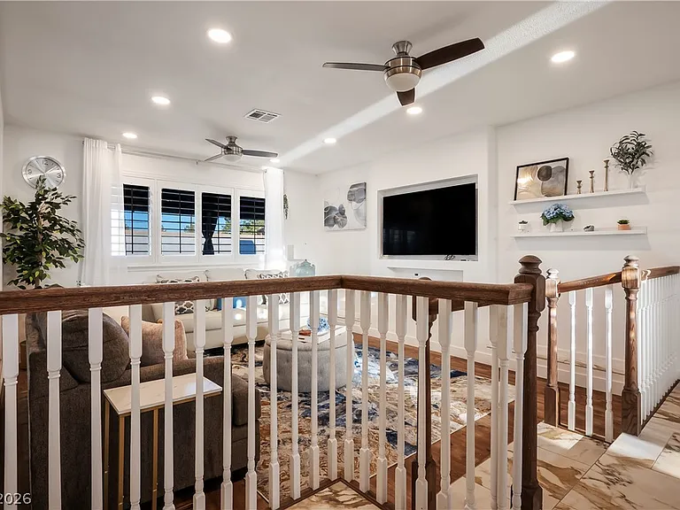 7435 Rogers St — Photo 11
